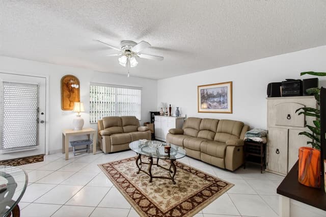190 Piedmont D, Delray Beach FL 33484 - Delray Beach, FL - Photo 6