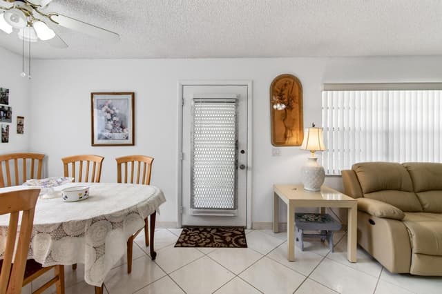 190 Piedmont D, Delray Beach FL 33484 - Delray Beach, FL - Photo 4