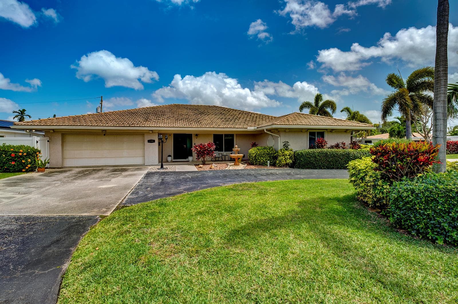 2700 NE 4th Way, Boca Raton FL 33431