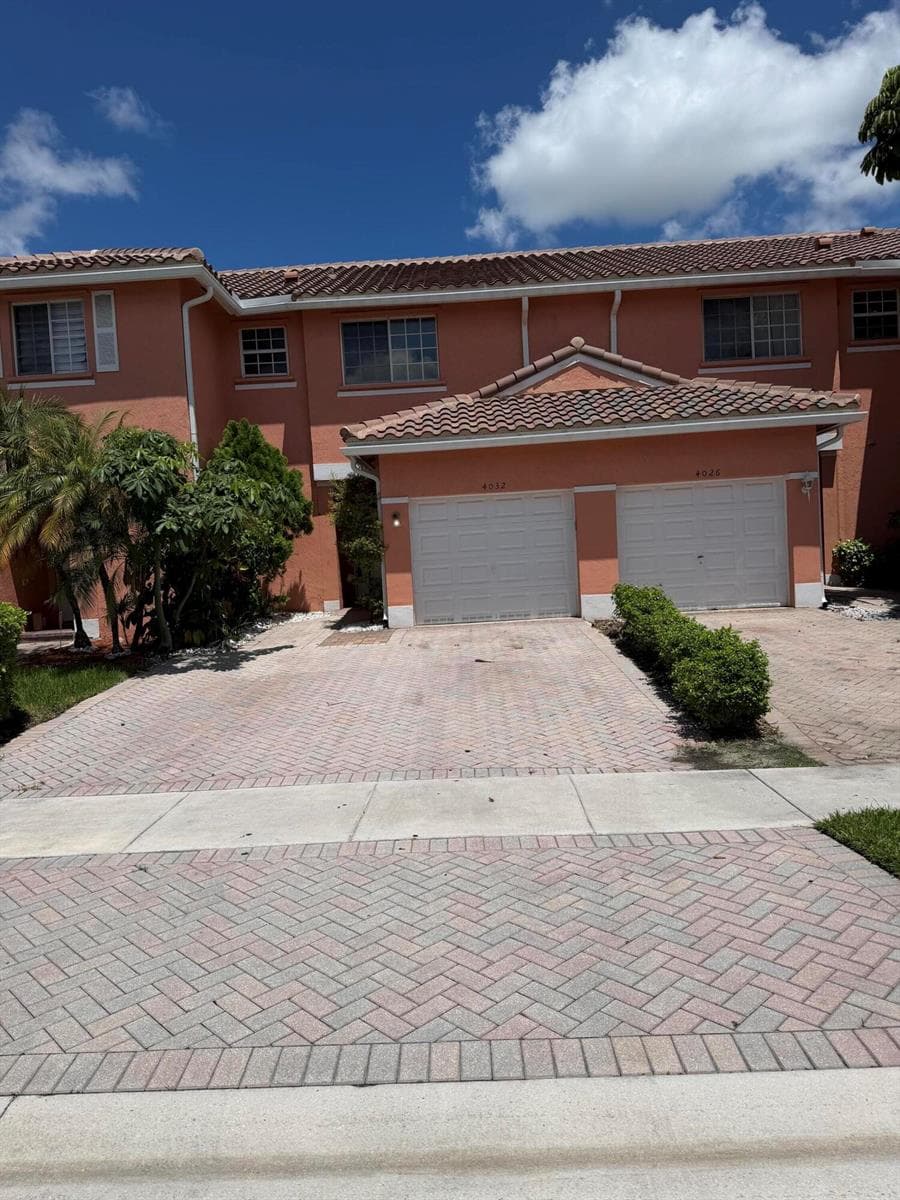 4032 NW 92nd Avenue # 4032, Sunrise FL 33351 - Sunrise, FL - Photo 1