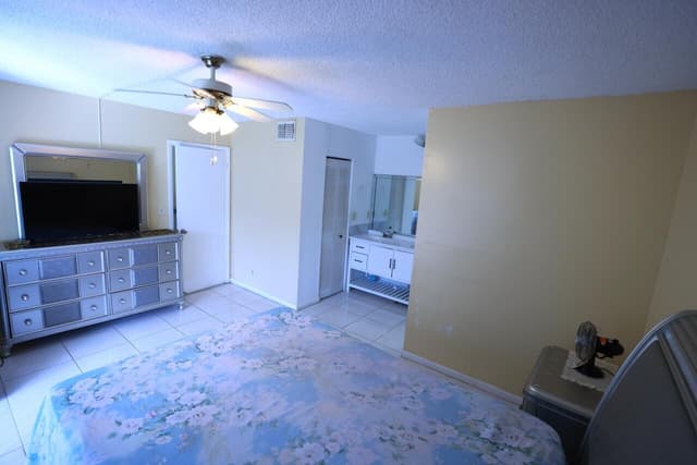 6570 Royal Palm Boulevard # 106j, Margate FL 33063 - Margate, FL - Photo 6