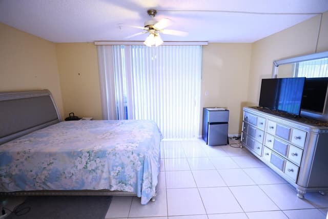6570 Royal Palm Boulevard # 106j, Margate FL 33063 - Margate, FL - Photo 7