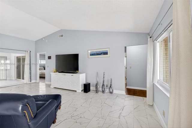 10982 S Greentrail Dr S, Boynton Beach FL 33436 - Boynton Beach, FL - Photo 3
