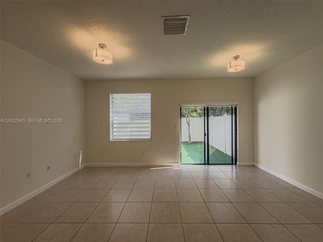 10629 W 32nd Ln, Miami Lakes FL 33018 - Miami Lakes, FL - Photo 3