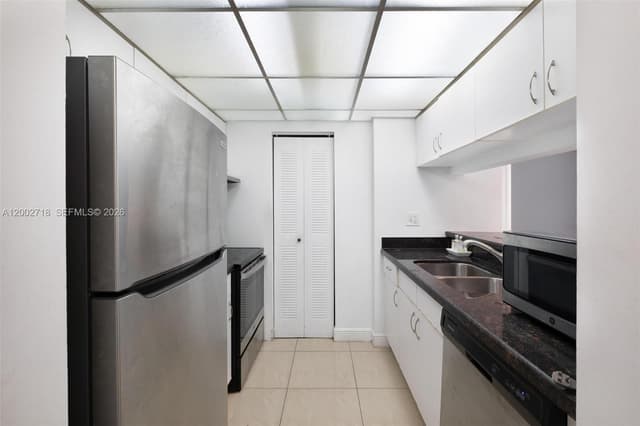 800 N Miami Ave # 1110, Miami FL 33136 - Miami, FL - Photo 6