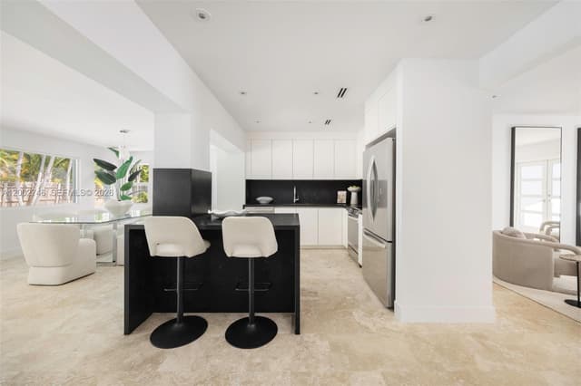 255 Ridgewood Rd, Key Biscayne FL 33149 - Key Biscayne, FL - Photo 6