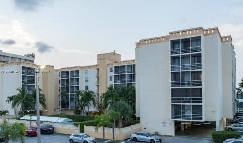 2935 NE 163rd St # 4Q, North Miami Beach FL 33160 - North Miami Beach, FL - Photo 2
