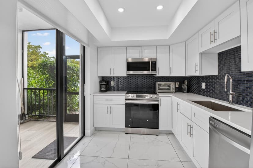 6815 Willow Wood Drive # 4012, Boca Raton FL 33434
