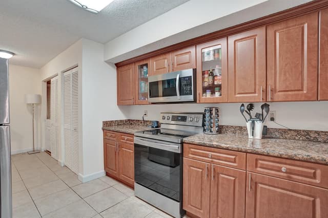 8266 NW 24th Street, Coral Springs FL 33065 - Coral Springs, FL - Photo 3