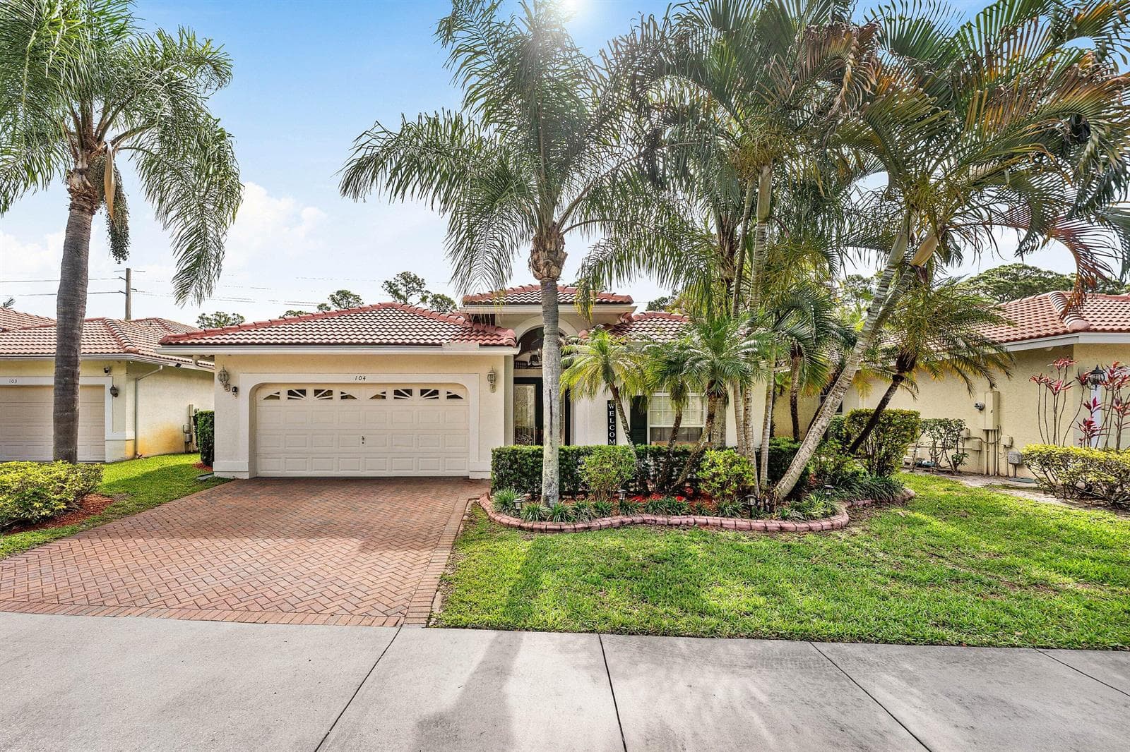 104 Hidden Hollow, Palm Beach Gardens FL 33418