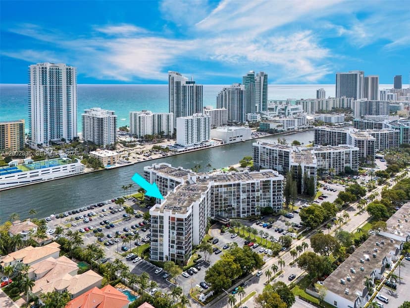 1000 Parkview Dr # 407, Hallandale Beach FL 33009