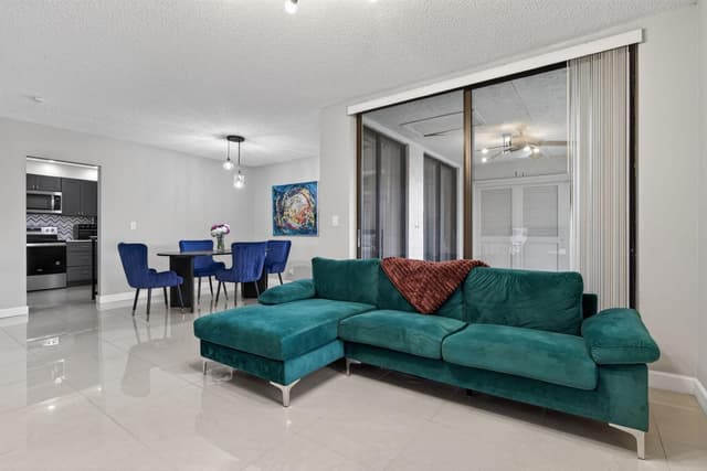 4500 Carambola Circle S # 27305, Coconut Creek FL 33066 - Coconut Creek, FL - Photo 5