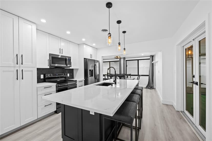2634 NW 52nd Court, Fort Lauderdale FL 33309