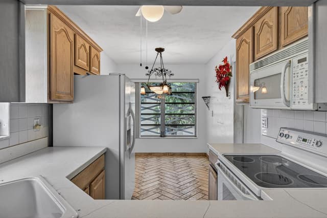6200 NW 62nd Street # 312, Tamarac FL 33319 - Tamarac, FL - Photo 2