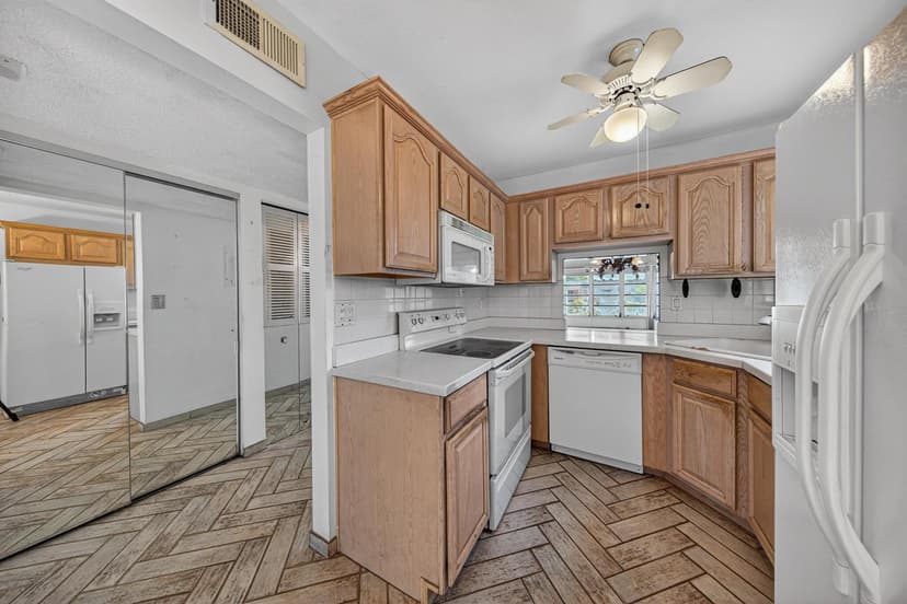 6200 NW 62nd Street # 312, Tamarac FL 33319