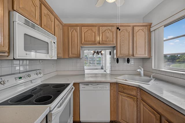 6200 NW 62nd Street # 312, Tamarac FL 33319 - Tamarac, FL - Photo 4