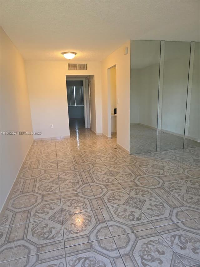 135 NE 202nd Ter # N4, Miami Gardens FL 33179 - Miami Gardens, FL - Photo 2