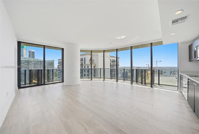 55 SW 9th St # 3106, Miami FL 33130 - Miami, FL - Photo 2