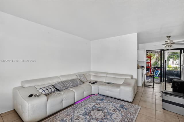 5814 Cleveland St, Hollywood FL 33021 - Hollywood, FL - Photo 7