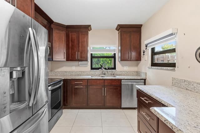 1875 Abbey Road, West Palm Beach FL 33415 - West Palm Beach, FL - Photo 5