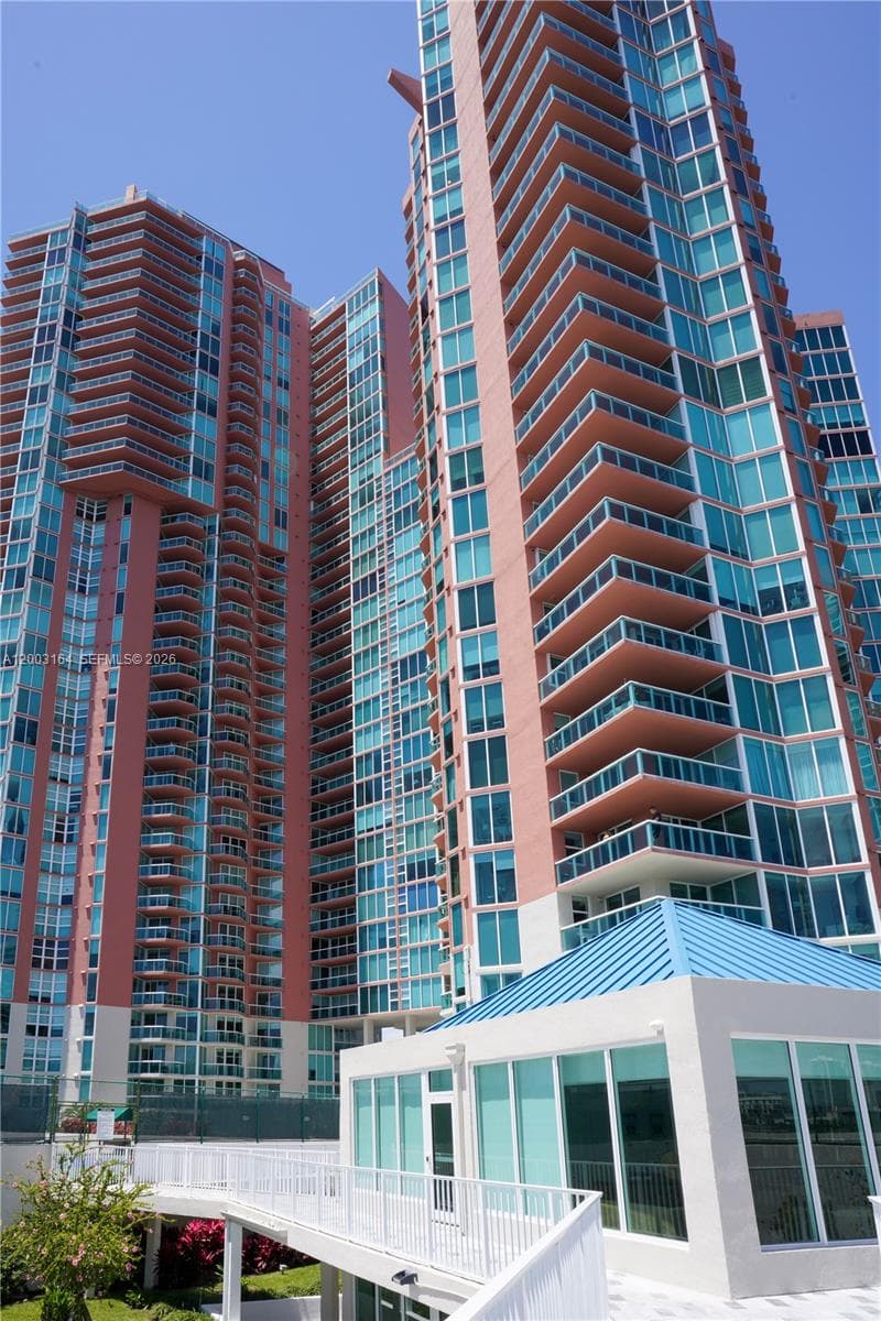 3370 Hidden Bay Dr # 213, Aventura FL 33180 - Aventura, FL - Photo 1