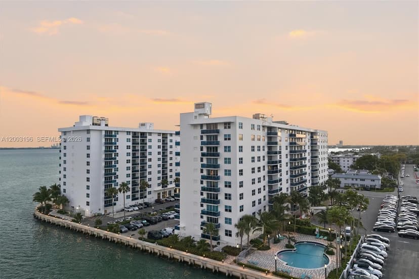 7501 E Treasure Dr, North Bay Village FL 33141