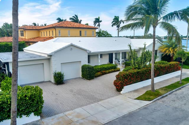 185 Almeria Road, West Palm Beach FL 33405 - West Palm Beach, FL - Photo 6