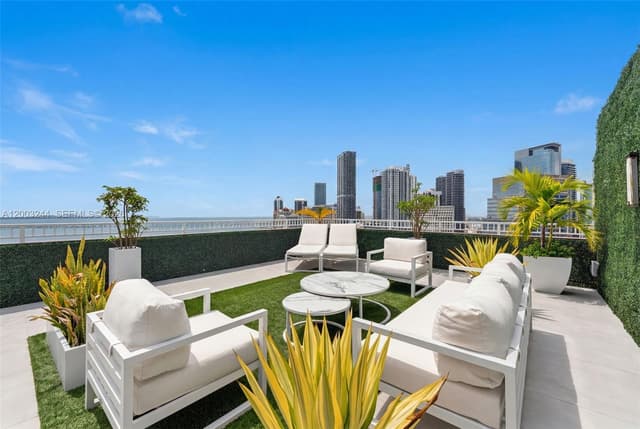 801 Brickell Key Blvd, Miami FL 33131 - Miami, FL - Photo 4