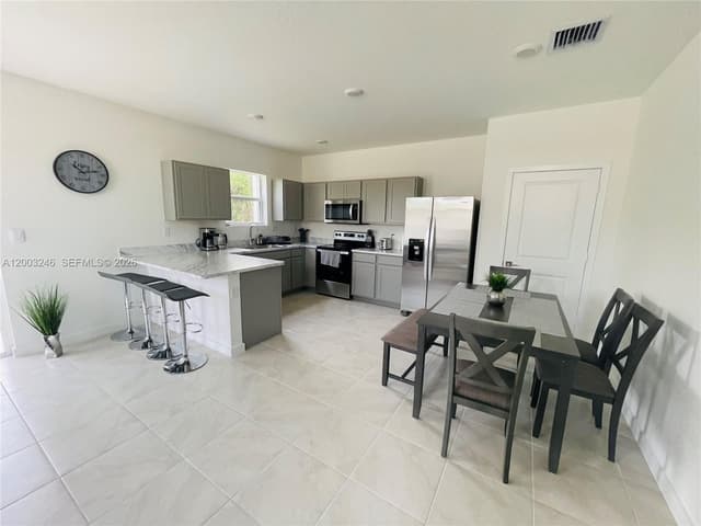 916 SE 19th St # 916, Homestead FL 33034 - Homestead, FL - Photo 6
