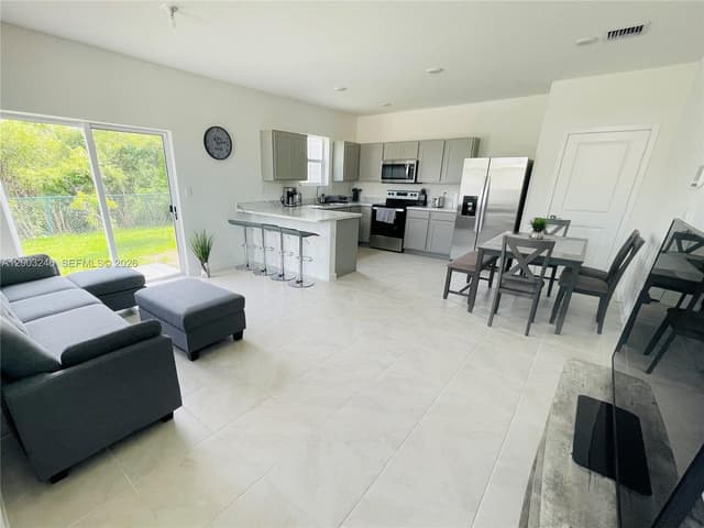 916 SE 19th St # 916, Homestead FL 33034 - Homestead, FL - Photo 4