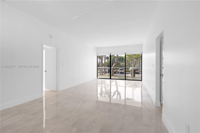 3731 N Country Club Dr # 124, Aventura FL 33180