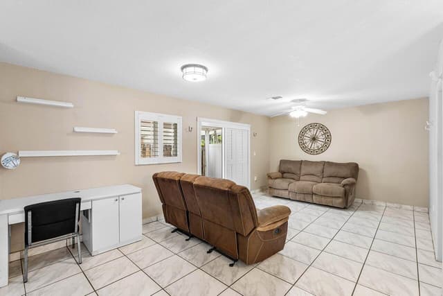 331 NW 101st Terrace, Pembroke Pines FL 33026 - Pembroke Pines, FL - Photo 7