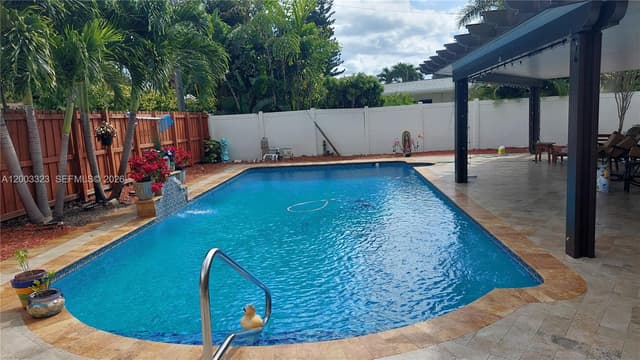 31 NE 27th Dr, Wilton Manors FL 33334 - Wilton Manors, FL - Photo 3