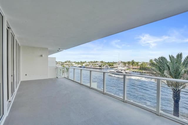 407 N Riverside Drive # 303, Pompano Beach FL 33062 - Pompano Beach, FL - Photo 2