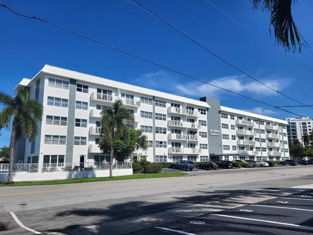 550 Bayshore Drive # 104, Fort Lauderdale FL 33304 - Fort Lauderdale, FL - Photo 2