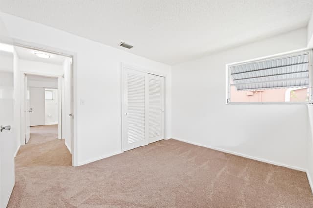4524 NW 43rd Avenue, Tamarac FL 33319 - Tamarac, FL - Photo 5