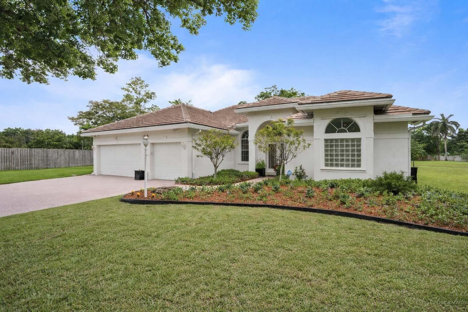 16245 Seneca Circle, Davie FL 33331