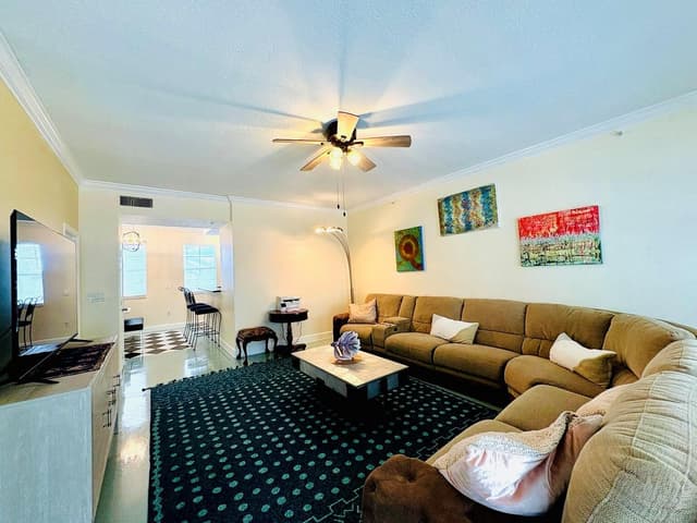 146 Moorings Drive, Lantana FL 33462 - Lantana, FL - Photo 7
