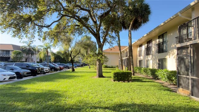 5855 Washington St # 90, Hollywood FL 33023 - Hollywood, FL - Photo 2
