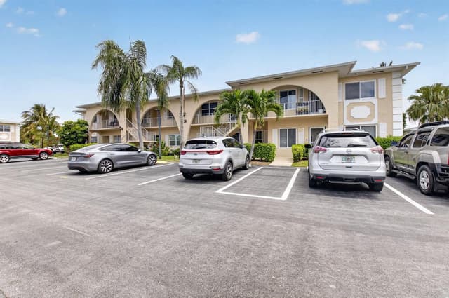 13765 Flora Place # H, Delray Beach FL 33484 - Delray Beach, FL - Photo 2