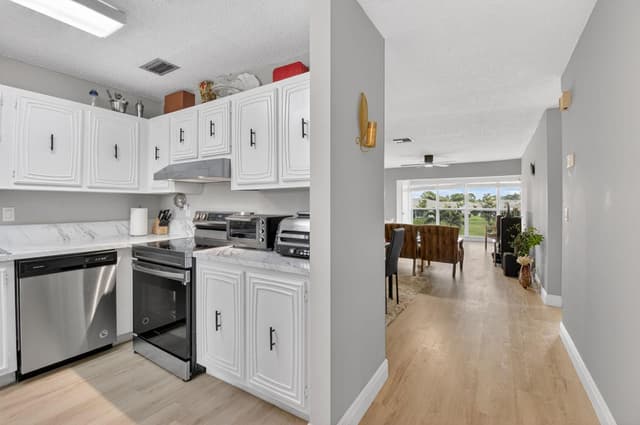 13765 Flora Place # H, Delray Beach FL 33484 - Delray Beach, FL - Photo 5