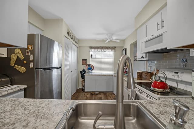 6936 Huntington Lane # 204, Delray Beach FL 33446 - Delray Beach, FL - Photo 4