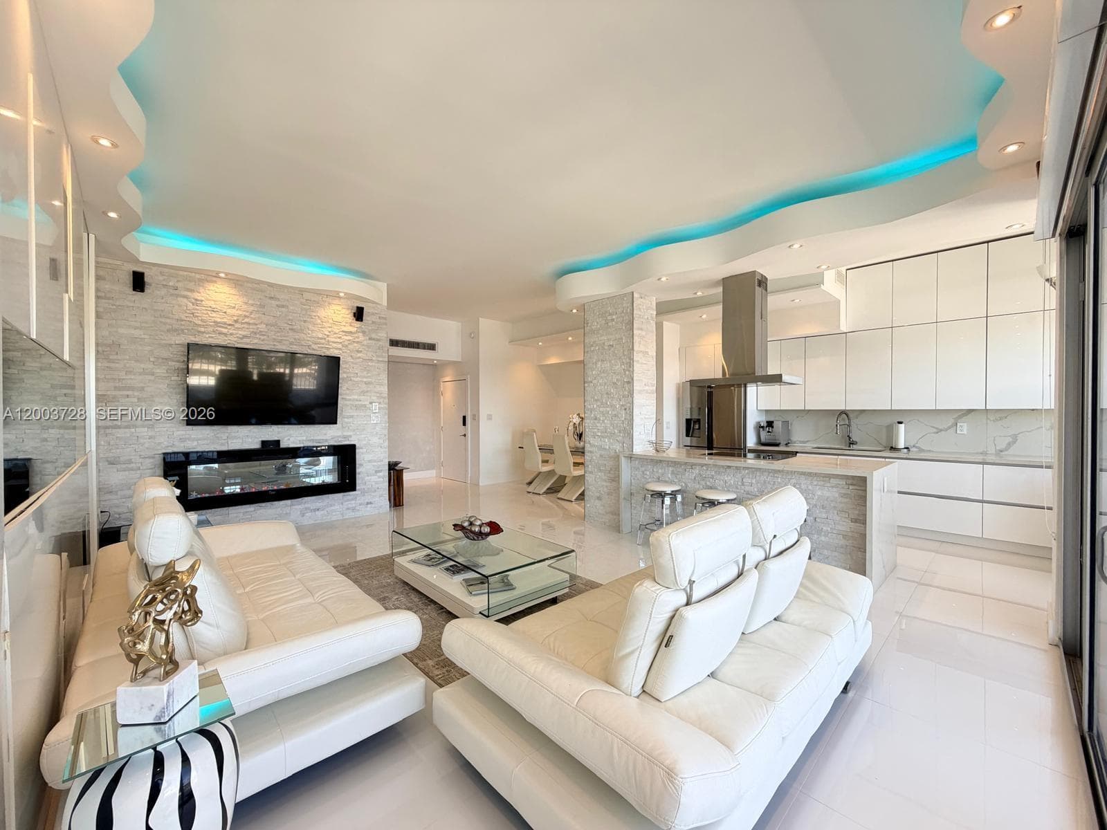 18041 BISCAYNE BLVD, Aventura FL 33160