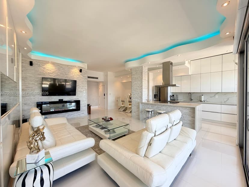18041 BISCAYNE BLVD, Aventura FL 33160