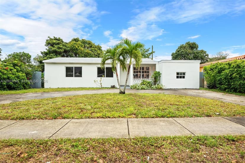 1130 NW 129th St, North Miami FL 33168