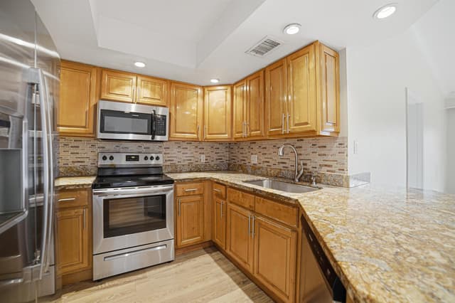 2009 SE 10th Avenue # 309, Fort Lauderdale FL 33316 - Fort Lauderdale, FL - Photo 7