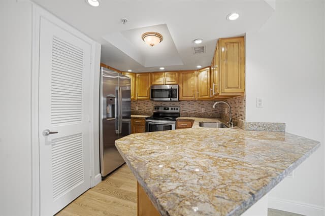 2009 SE 10th Avenue # 309, Fort Lauderdale FL 33316 - Fort Lauderdale, FL - Photo 3