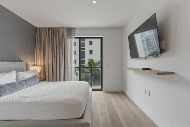 229 SW 9th St # 502, Miami FL 33130 - Miami, FL - Photo 3