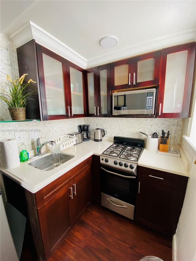 335 Ocean Dr # 228, Miami Beach FL 33139 - Miami Beach, FL - Photo 2