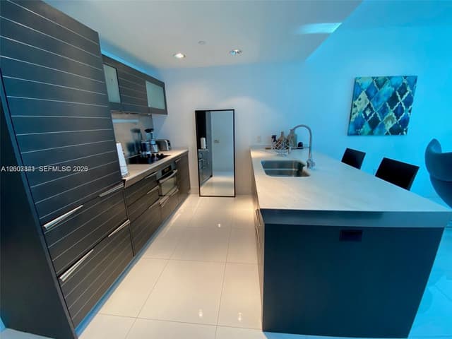 200 Biscayne Boulevard Way # 4011, Miami FL 33131 - Miami, FL - Photo 5